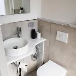 Luani's Апартаменты Салуццо